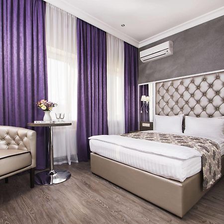 Bonapart Hotel By Uhm Kiev Eksteriør billede