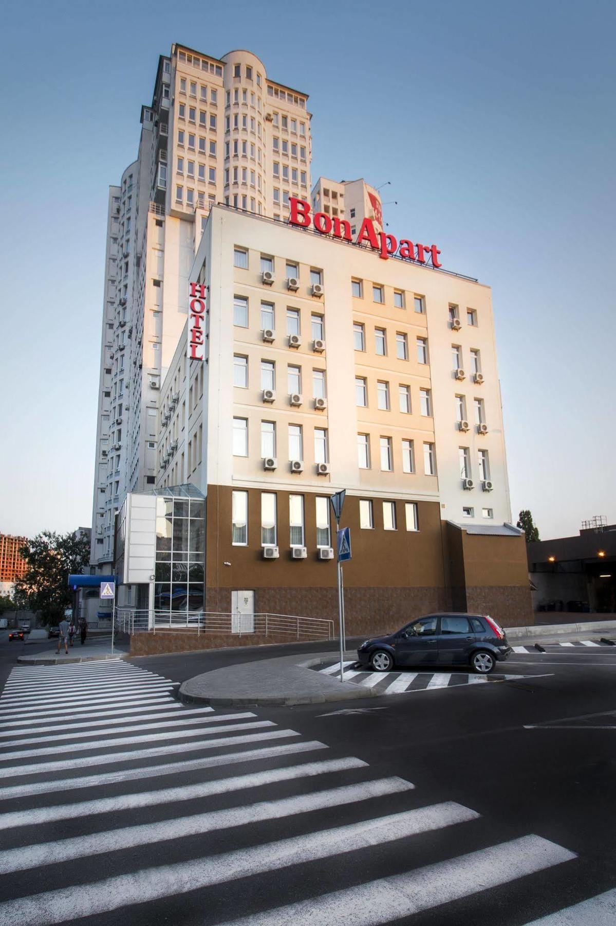 Bonapart Hotel By Uhm Kiev Eksteriør billede