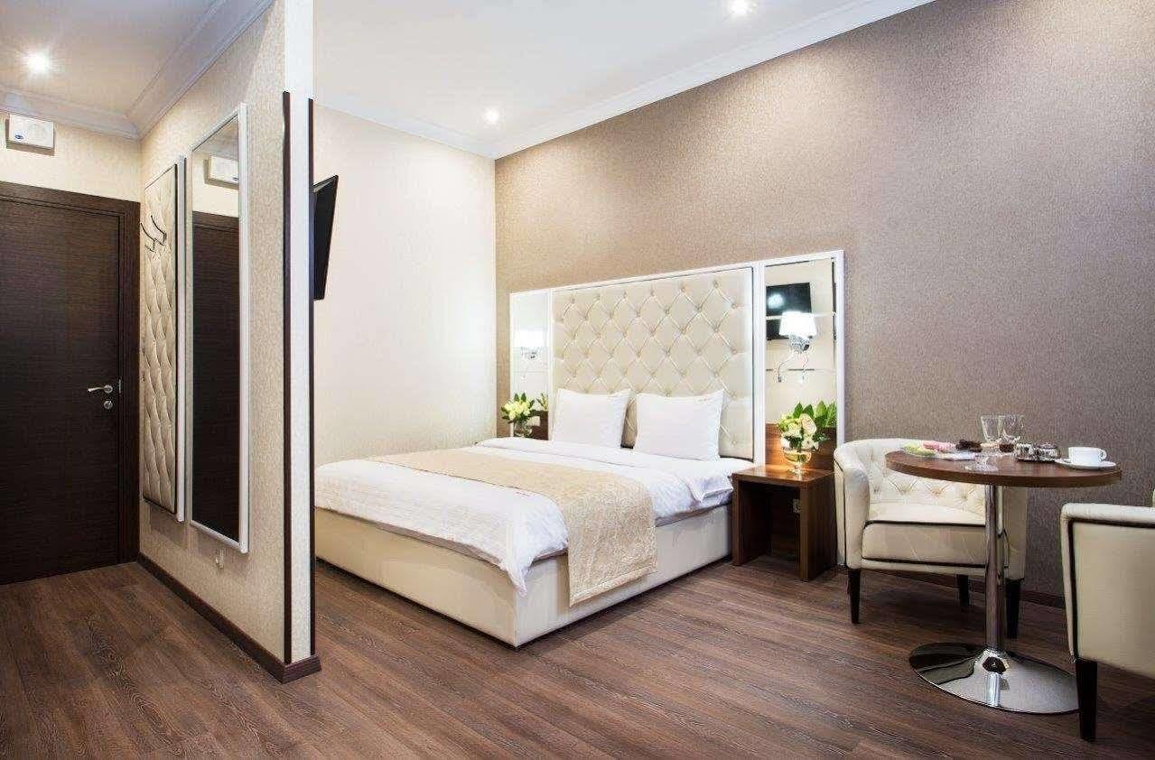 Bonapart Hotel By Uhm Kiev Eksteriør billede