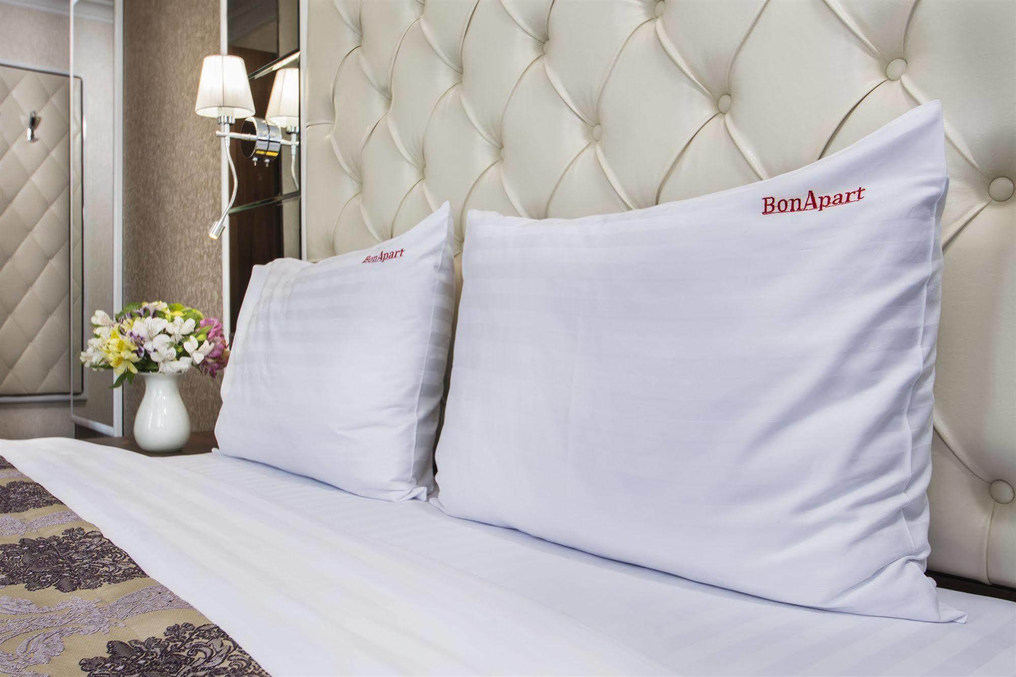Bonapart Hotel By Uhm Kiev Eksteriør billede