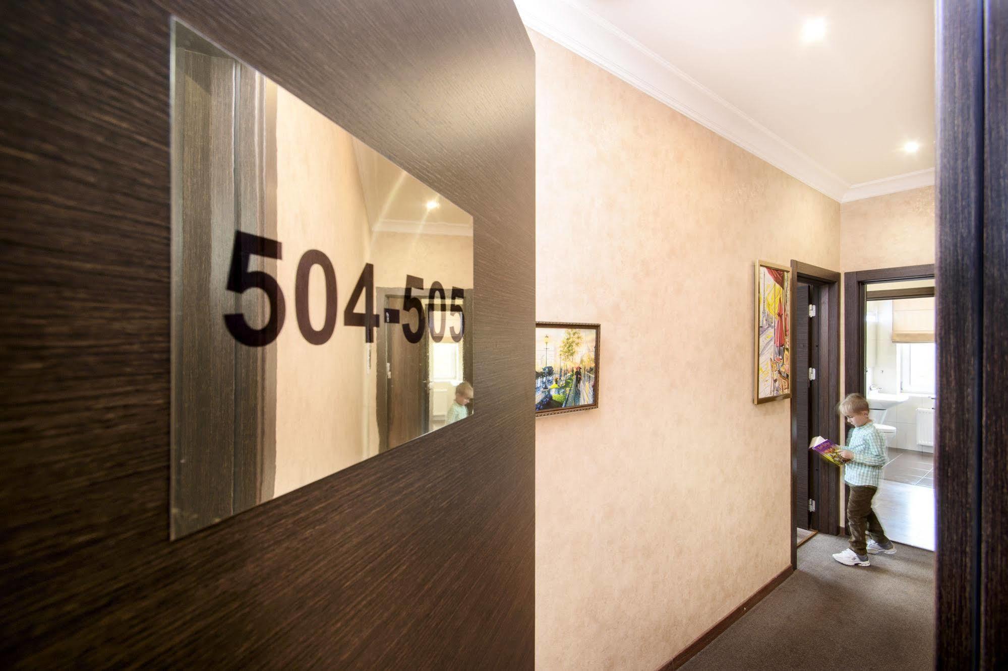 Bonapart Hotel By Uhm Kiev Eksteriør billede